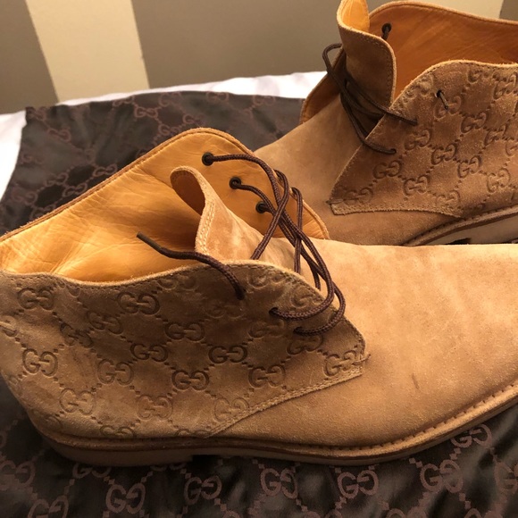 Gucci suede monogrammed boots - Picture 2 of 8